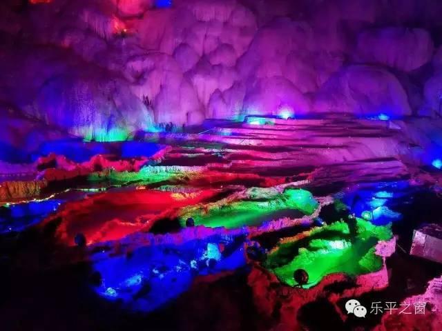 王思聪新年豪掷1万5理发！新造型曝光，网友惊呼：10元都嫌多